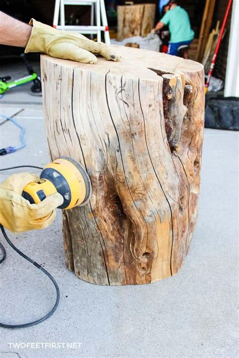 DIY Tree Stump Table