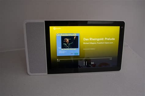 Lenovo Smart Display 10" Review | Trusted Reviews