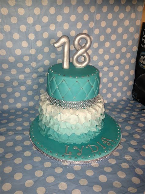 18th birthday cake for a girl | 18th birthday cake, Birthday cakes for ...