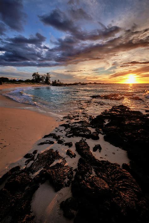 The View Just Before Sunset On Makalawena Beach On The Big Island ...