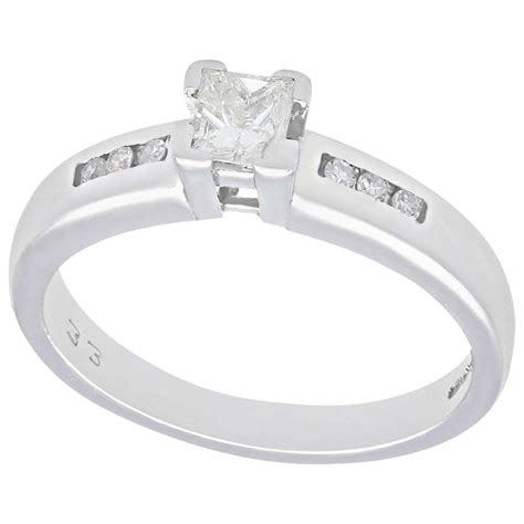 2.00 Carat Diamond Princess Cut Solitaire with Accents White Gold Ring ...