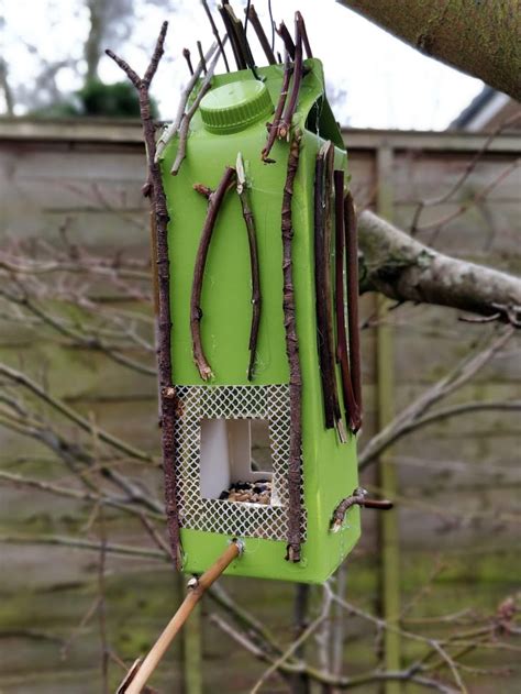 3 Easy DIY Bird Feeders from Recycled Materials - Curious and Geeks