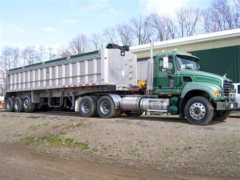 Gernatt Gravel | Buffalo, NY | Tractor Trailer Dump