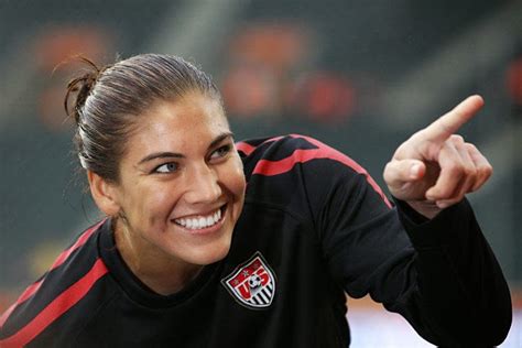 Players Gallery: Hope Solo USA Soccer Goalkeeper Bio News Records ...