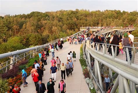 Tehran Tabiat Bridge - SURFIRAN