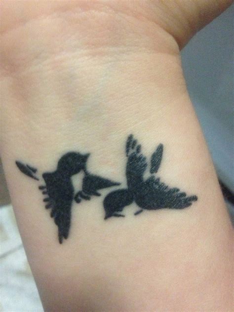 53 Awesome Birds Wrist Tattoo Designs