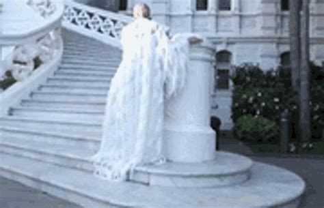 Drama Queen GIF - Drama Queen Dramatic - Discover & Share GIFs