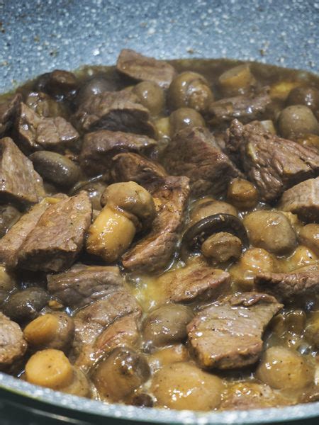 Beef Salpicao with Mushrooms Recipe | Amiable Foods