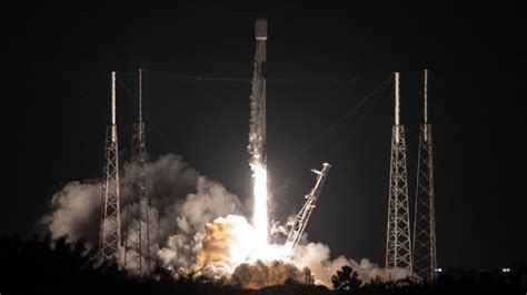 Falcon 9 chalks up new launch pad turnaround record on Starlink launch – Spaceflight Now