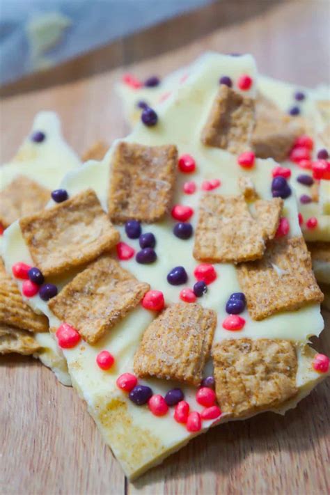 Cinnamon Toast Crunch White Chocolate Bark - THIS IS NOT DIET FOOD