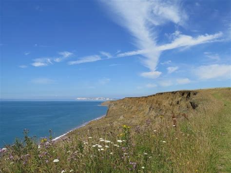 Coastal erosion near Whale Chine, Isle... © Paul Coueslant cc-by-sa/2.0 ...