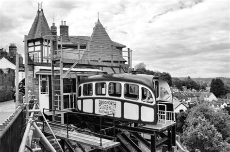 Bridgnorth Cliff Railway - Photo "Cliff Railway" :: Railtracks UK