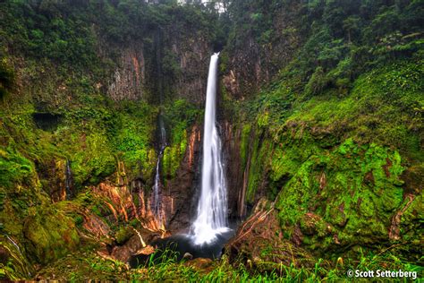 Bajos Del Toro, Costa Rica - ColorTexturePhotoTours