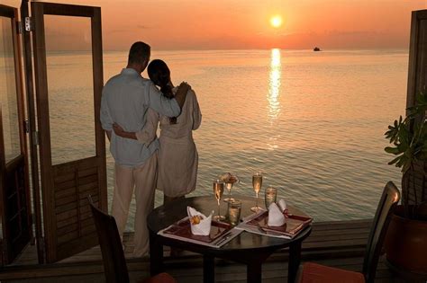 The Best Resorts in Maldives - Expedia Insiders Choice