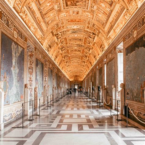 Cosa vedere ai Musei Vaticani: 10 opere da non perdere - Anna Scrigni