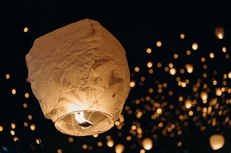 100+ Lantern Pictures | Download Free Images & Stock Photos on Unsplash