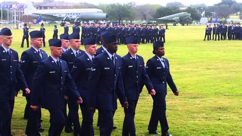 USAF BMT Graduation Lackland AFB Feb 2016 - YouTube