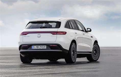 Mercedes-Benz EQC unveiled, new electric mid-size SUV | PerformanceDrive
