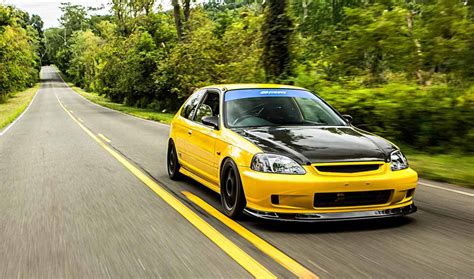 10 Things Gearheads Should Know About The EK9 Honda Civic Type-R