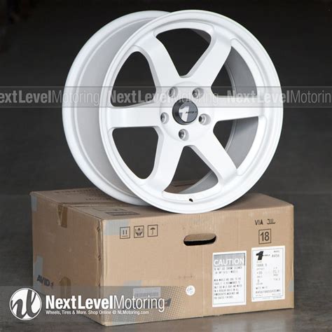 AVID.1 Wheels: AV-06 18x8.5 5x114.3 Matte White Rims et35