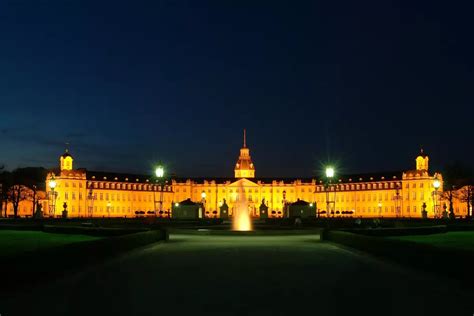 Karlsruhe Palace | Travelinos.com