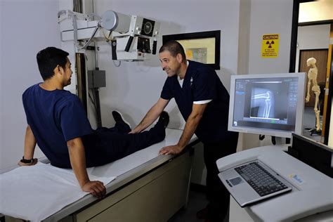 X-ray Technician Programs in California: How to Choose the Right One