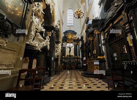 Interior of Cathedral of Wawel, the part of Wawel Castle complex Stock ...