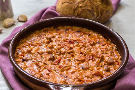 Fërgesë - A Step-by-Step Guide to Cooking This Traditional Albanian Dish » Atlantiku