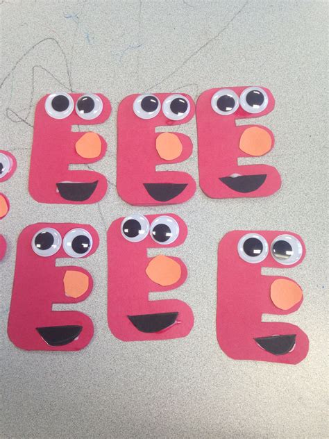 E is for Elmo ! Easy Preschool Craft Activity . | Preschool letter ...