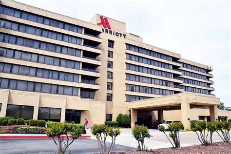 HUNTSVILLE MARRIOTT AT THE SPACE & ROCKET CENTER $167 ($̶1̶8̶9̶) - Updated 2020 Prices & Hotel ...