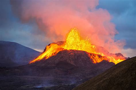 Private Geldingadalur Volcano Tour | Hekla.com