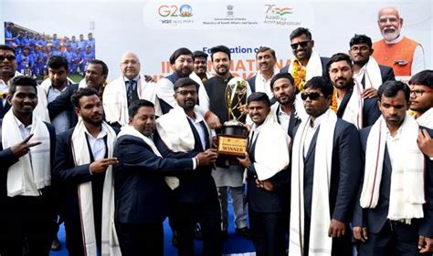 Sports Minister felicitates the T20 World Cup 2022 winning Indian Blind ...