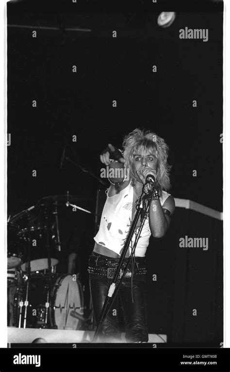 Motley crue 1981 hi-res stock photography and images - Alamy