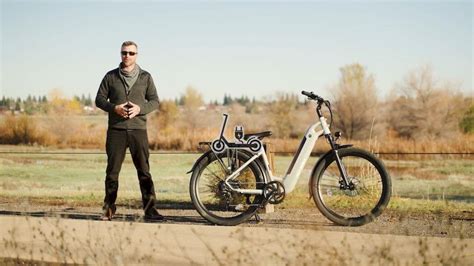 Revi Bikes Oasis Review: Attractive City E-Bike 2023!