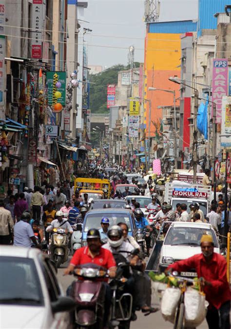 Now, buses to ply on Avenue Road - Bangalore Mirror