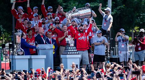 Stanley Cup Parade: Capitals share their victory with fans - Sports Illustrated