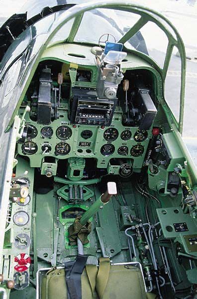 Mitsubishi Zero Cockpit: | 戦闘機, コックピット, 零式艦上戦闘機