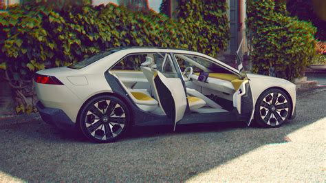 Electric BMW 3 Series previewed by Vision Neue Klasse concept - Drive