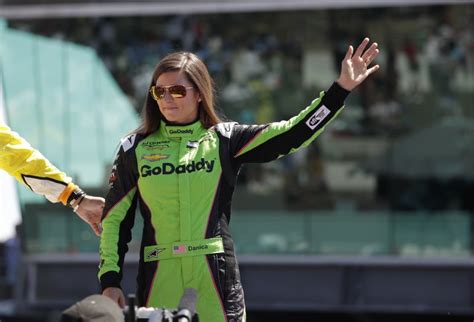 Danica Patrick crashes out of final race at Indianapolis 500 | The ...