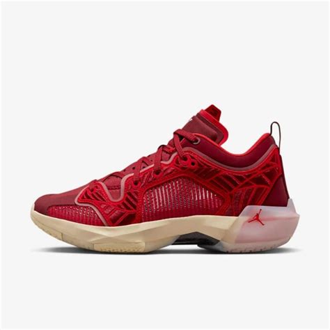 Air Jordan XXXVII Low | Hoops Station