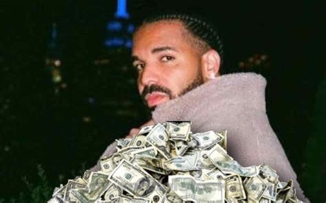 Drake Gives Local DJ A Fat Stack Of Cash