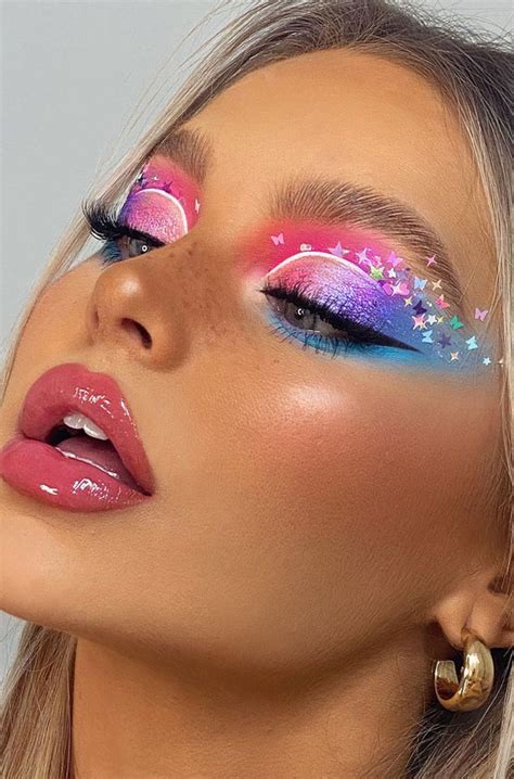 Latest Eye Makeup Trends You Should Try In 2021 : Colourful eyeshadow & butterfly