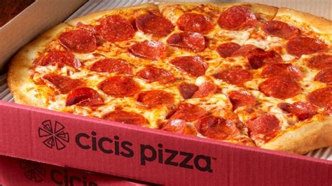 Don't Miss Cicis' Latest Large Pizza Deal