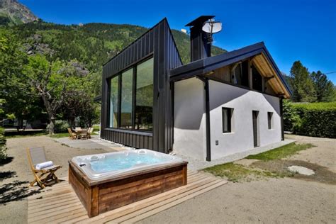 Chalets to Stay in for Your Climbing Holiday in the Alps