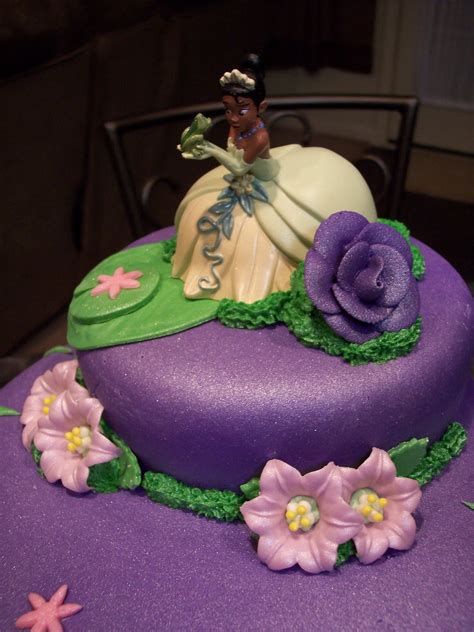 MyMoniCakes: Princess and the Frog / Princess Tiana Cake