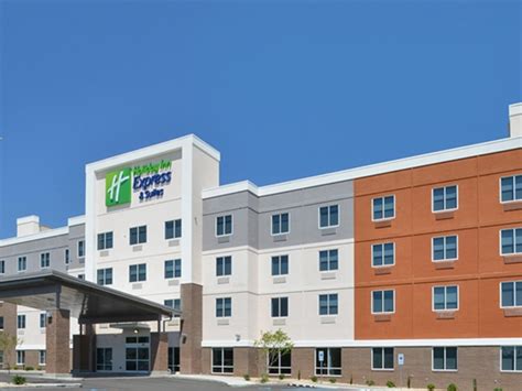 Holiday Inn Express & Suites Lexington Midtown - I-75 Hotel by IHG