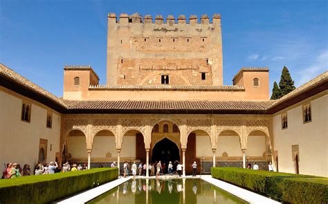 Historia y arquitectura de la Alhambra en Granada