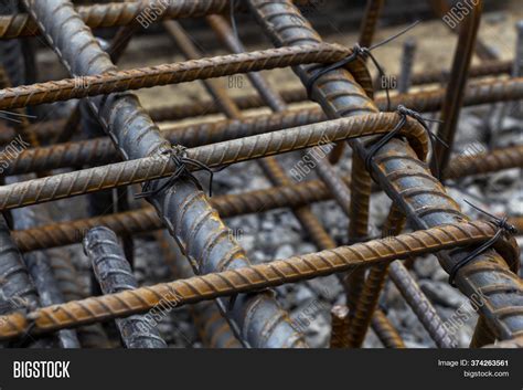 Rebar Tie Wire Work Image & Photo (Free Trial) | Bigstock