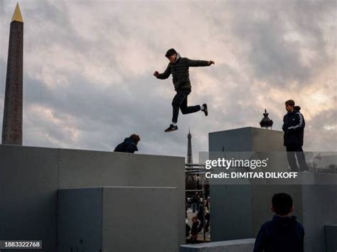 Parkour Photography Photos and Premium High Res Pictures - Getty Images