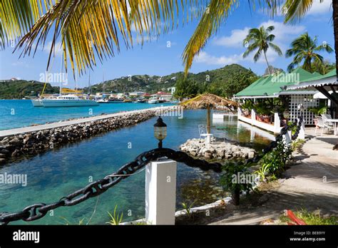 WEST INDIES Caribbean St Vincent & The Grenadines Union Island Clifton ...